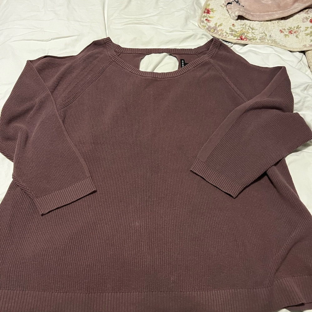 Women's Mauve Sweater